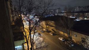 Bakı, köhnə tikili 2 otaqlı, satılır, 52 m²  , Nizami rayonu, 8-ci kilometr