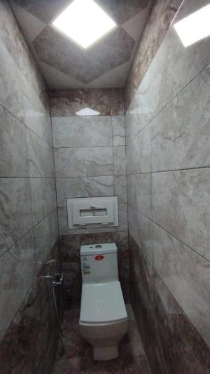 Bakı, köhnə tikili 4 otaqlı, satılır, 105 m²  , Binəqədi rayonu, 8-ci mikrorayon