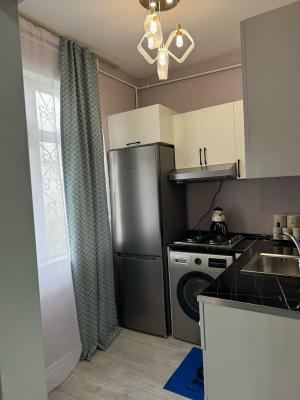 Bakı, köhnə tikili 2 otaqlı, satılır, 53 m²  , Nəsimi rayonu, 5-ci mikrorayon