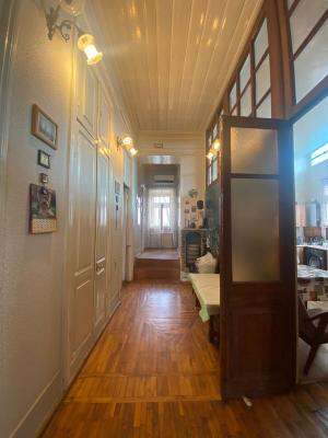 Bakı, köhnə tikili 4 otaqlı, satılır, 110 m²  , Səbail rayonu