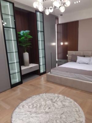 Bakı, yeni tikili 3 otaqlı, satılır, 142 m²  , Nərimanov rayonu