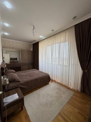 Bakı, yeni tikili 3 otaqlı, satılır  , Binəqədi rayonu, 8-ci mikrorayon