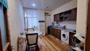 Bakı, yeni tikili 2 otaqlı, satılır, 101 m²  , Səbail rayonu, Badamdar qəs.