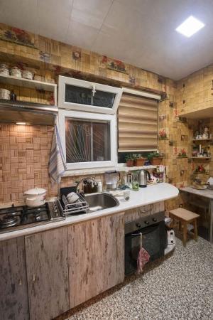Bakı, köhnə tikili 2 otaqlı, satılır, 48 m²  , Səbail rayonu, Badamdar qəs.