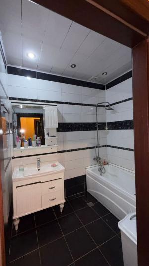 Bakı, yeni tikili 3 otaqlı, satılır, 84 m²  , Nizami rayonu