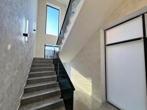 Bakı, həyət evi 4 otaqlı, satılır, 270 m² , 3 sot , Xəzər rayonu, Şüvəlan