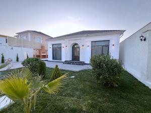 Bakı, həyət evi 4 otaqlı, satılır, 155 m² , 3 sot , Xəzər rayonu, Şüvəlan