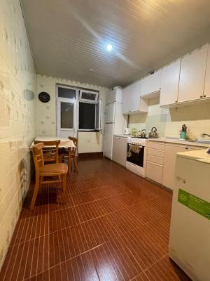 Bakı, köhnə tikili 4 otaqlı, satılır, 103 m²  , Nərimanov rayonu