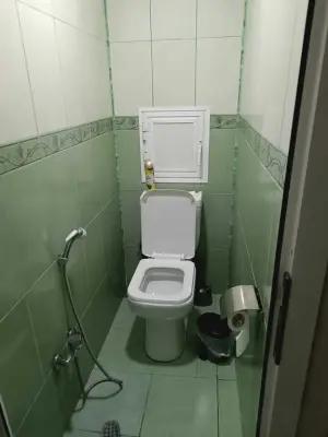 Bakı, köhnə tikili 2 otaqlı, satılır, 60 m²  , Binəqədi rayonu, 8-ci mikrorayon