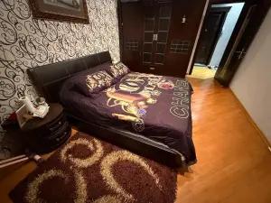 Bakı, yeni tikili 2 otaqlı, kirayə, 80 m²  , Yasamal rayonu, Yasamal qəs.