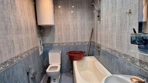 Bakı, yeni tikili 2 otaqlı, kirayə, 60 m²  , Binəqədi rayonu, 8-ci mikrorayon