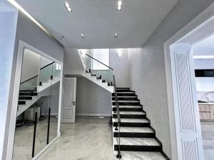Bakı, həyət evi 4 otaqlı, satılır, 250 m² , 4 sot , Xəzər rayonu, Şüvəlan