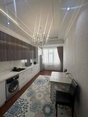 Bakı, yeni tikili 3 otaqlı, satılır, 117 m²  , Nərimanov rayonu