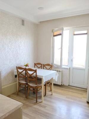 Bakı, köhnə tikili 2 otaqlı, satılır, 62 m²  , Yasamal rayonu, Yeni Yasamal qəs.