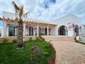 Bakı, həyət evi 4 otaqlı, satılır, 200 m² , 6 sot , Xəzər rayonu, Mərdəkan