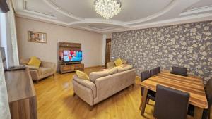 Bakı, yeni tikili 3 otaqlı, satılır, 120 m²  , Yasamal rayonu, Yeni Yasamal qəs.