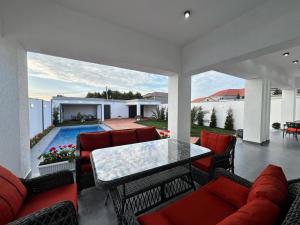 Bakı, həyət evi 4 otaqlı, satılır, 220 m² , 6 sot , Xəzər rayonu, Mərdəkan
