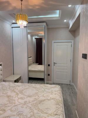 Bakı, yeni tikili 2 otaqlı, satılır, 80 m²  , Nəsimi rayonu, 5-ci mikrorayon