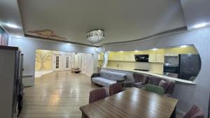 Bakı, yeni tikili 3 otaqlı, satılır, 130 m²  , Nərimanov rayonu