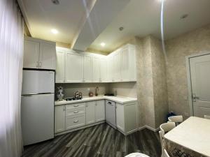 Bakı, yeni tikili 2 otaqlı, satılır, 75 m²  , Nizami rayonu, 8-ci kilometr