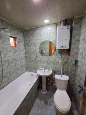 Bakı, köhnə tikili 2 otaqlı, kirayə, 65 m²  , Yasamal rayonu