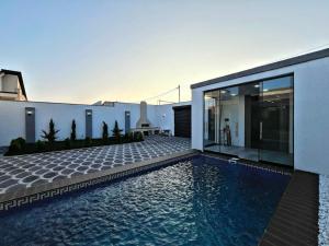 Bakı, həyət evi 4 otaqlı, satılır, 160 m² , 4 sot , Xəzər rayonu, Şüvəlan