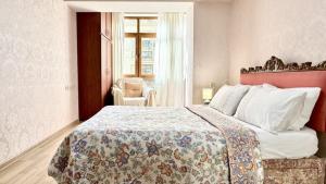 Bakı, köhnə tikili 2 otaqlı, günlük kirayə, 50 m²  , Səbail rayonu