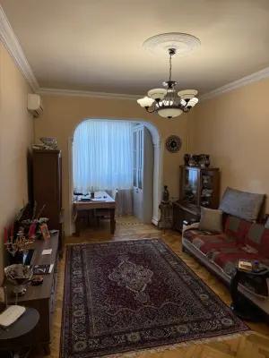Bakı, köhnə tikili 2 otaqlı, satılır, 60 m²  , Nəsimi rayonu