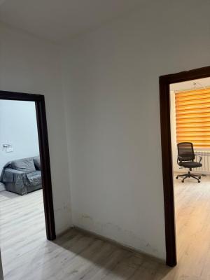 Bakı, ofis 5 otaqlı, kirayə, 160 m²  , Binəqədi rayonu, 9-cu mikrorayon