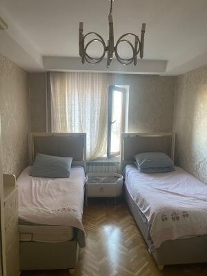 Bakı, köhnə tikili 4 otaqlı, satılır, 100 m²  , Nərimanov rayonu