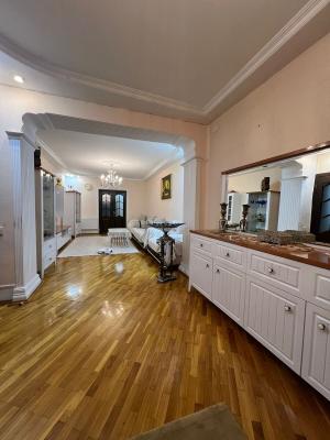 Bakı, köhnə tikili 3 otaqlı, satılır, 125 m²  , Sabunçu rayonu, Bakıxanov qəs.