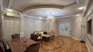 Bakı, yeni tikili 2 otaqlı, günlük kirayə, 84 m²  , Nərimanov rayonu, Böyükşor qəs.