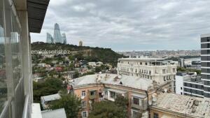 Bakı, köhnə tikili 3 otaqlı, satılır, 93 m²  , Səbail rayonu, Bayıl qəs.