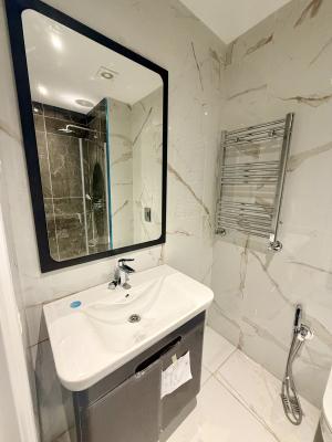 Bakı, yeni tikili 3 otaqlı, satılır, 95 m²  , Yasamal rayonu, Yeni Yasamal qəs.