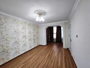 3 комната старое здание, продажа, 75 m², Бакы, Низами рајону, 8-ҹи километр