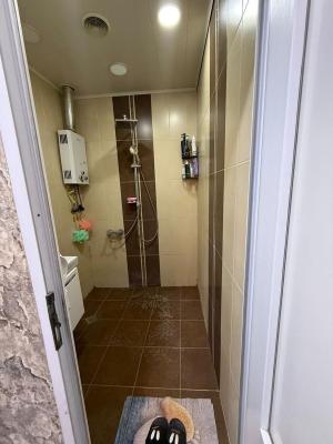 Bakı, köhnə tikili 3 otaqlı, satılır, 65 m²  , Binəqədi rayonu, 7-ci mikrorayon