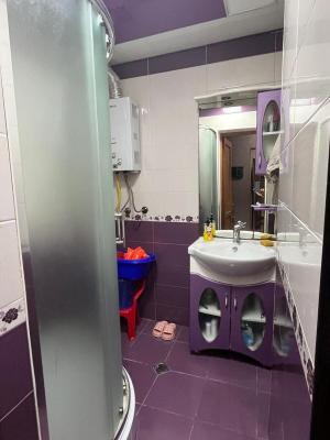 Bakı, köhnə tikili 2 otaqlı, satılır, 60 m²  , Xətai rayonu