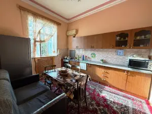 5 otaqlı bağ/həyət evi, satılır, 240 m², 3 sot, Bakı, Sabunçu rayonu, Bakıxanov qəs.
