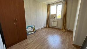 Bakı, köhnə tikili 2 otaqlı, satılır, 47 m²  , Nərimanov rayonu