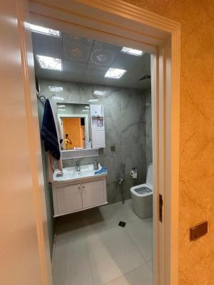 Bakı, köhnə tikili 2 otaqlı, satılır, 55 m²  , Nəsimi rayonu, 3-cü mikrorayon