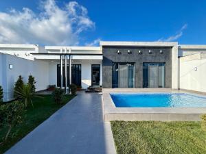Bakı, həyət evi 4 otaqlı, satılır, 160 m² , 4 sot , Xəzər rayonu, Mərdəkan