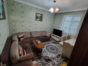 Bakı, həyət evi 5 otaqlı, satılır, 180 m² , 1.5 sot , Binəqədi rayonu, Biləcəri qəs.
