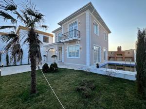 Bakı, həyət evi 4 otaqlı, satılır, 190 m² , 3 sot , Xəzər rayonu, Şüvəlan
