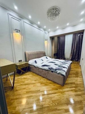 Bakı, yeni tikili 4 otaqlı, kirayə, 156 m²  , Yasamal rayonu