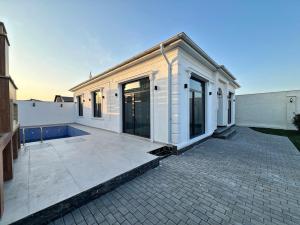 Bakı, həyət evi 4 otaqlı, satılır, 155 m² , 3 sot , Xəzər rayonu, Şüvəlan