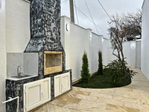 Bakı, bağ/həyət evi 4 otaqlı, satılır, 220 m² , 4.3 sot , Xəzər rayonu, Şüvəlan