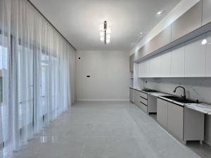 Bakı, həyət evi 4 otaqlı, satılır, 150 m² , 3.5 sot , Xəzər rayonu, Şüvəlan