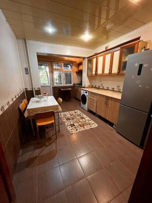 Bakı, köhnə tikili 2 otaqlı, satılır, 50 m²  , Xətai rayonu, Köhnə günəşli qəs.