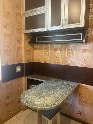 Bakı, köhnə tikili 2 otaqlı, satılır, 50 m²  , Yasamal rayonu