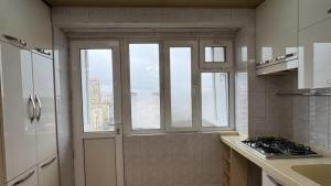 Bakı, köhnə tikili 2 otaqlı, satılır, 60 m²  , Nizami rayonu, 8-ci kilometr